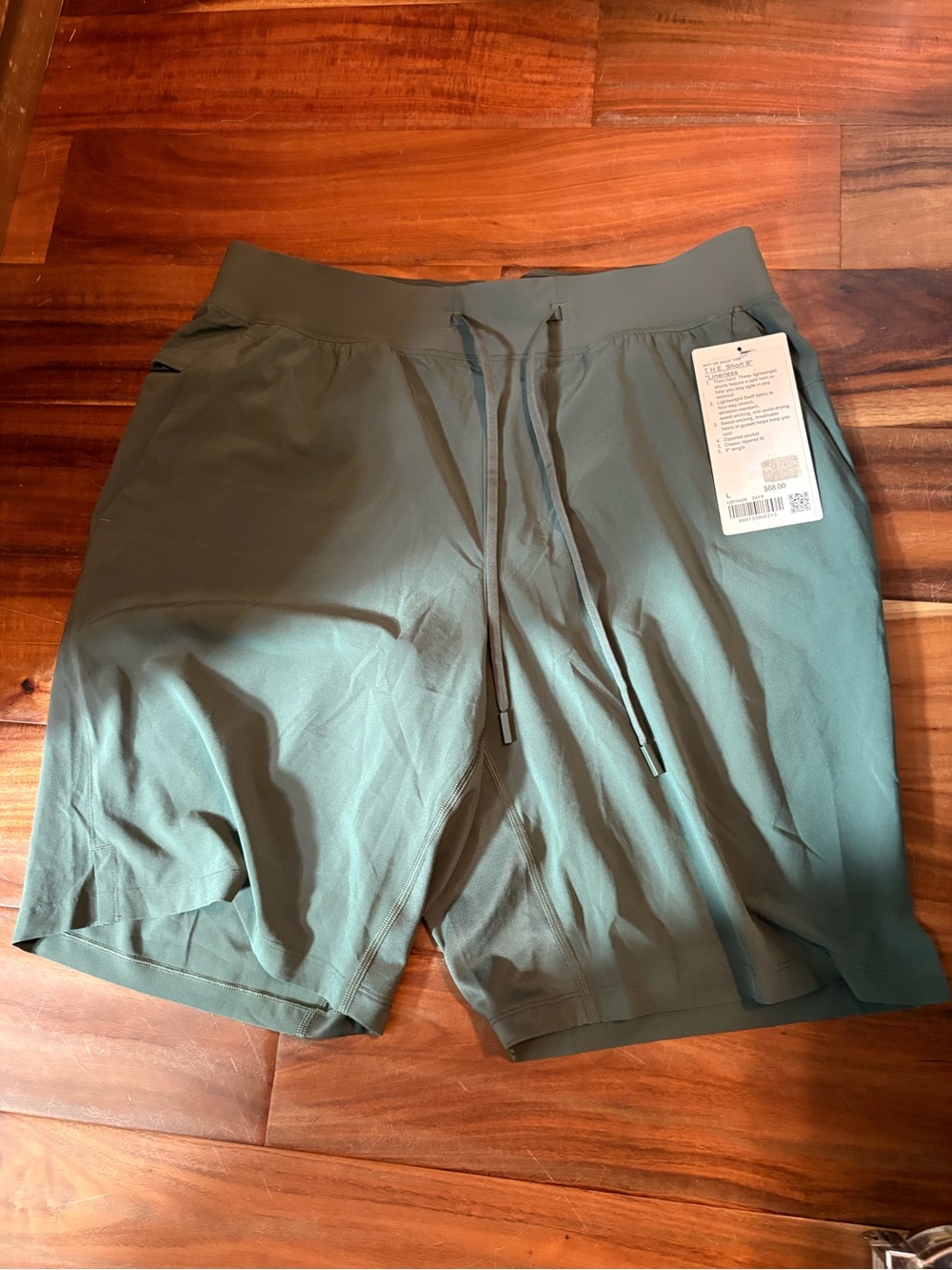 NWT lululemon T.H.E. Linerless Short 9” Dark Forest Men’s L (575)